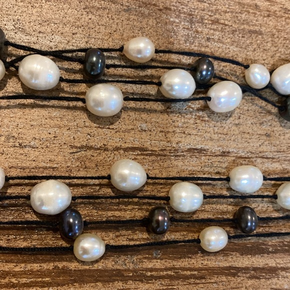 Pearl Necklace Bundle - Picture 9 of 10